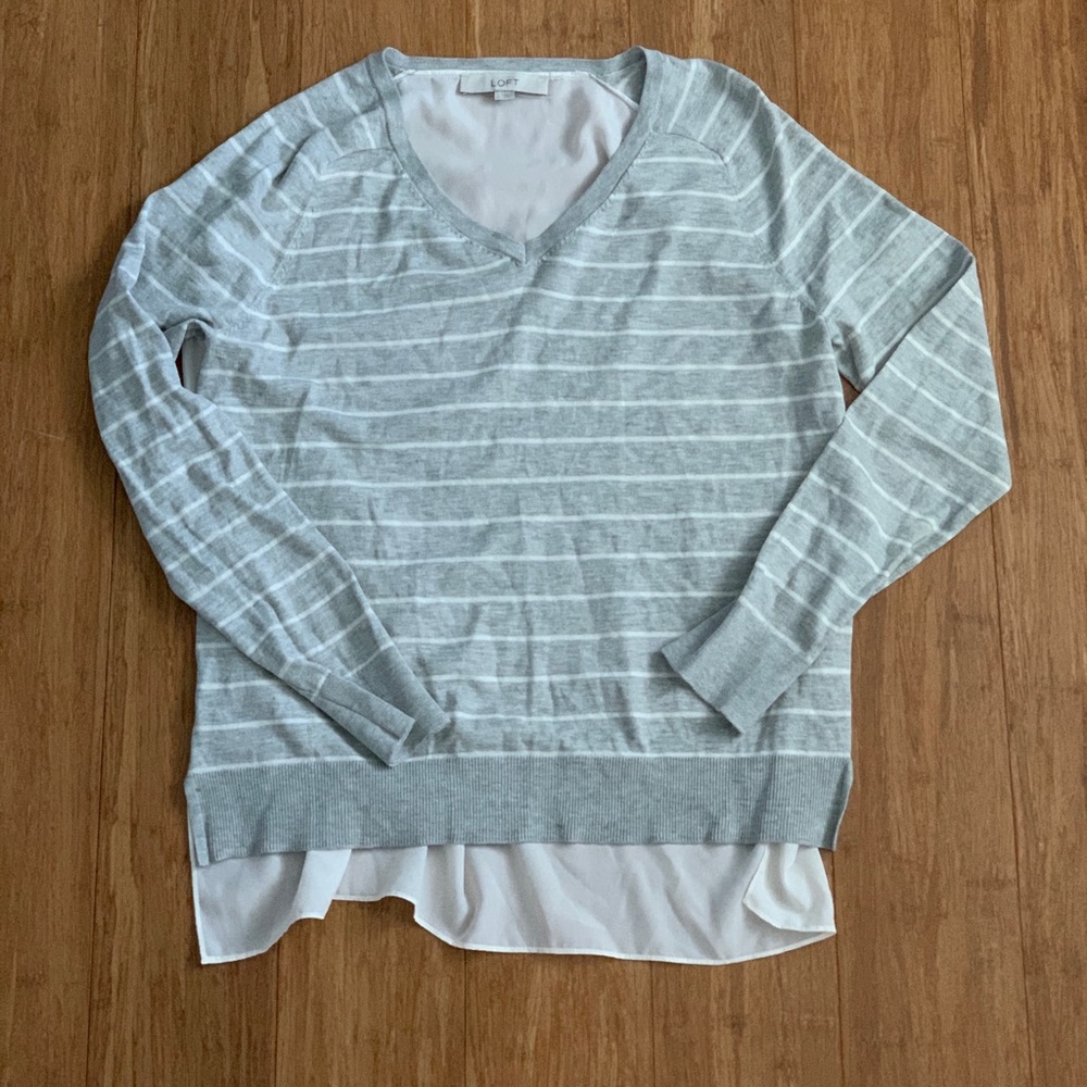 NWOT! Loft | Gray and White Striped Sweater - Size Large
